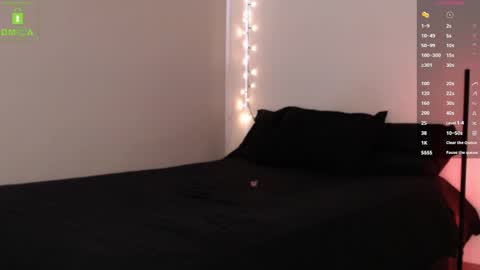 Blue online show from September 14, 5:03 pm