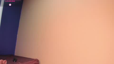 blue_sixx online show from June 12, 2:54 am