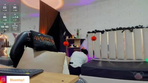 blue_tay1 online show from October 27, 12:05 pm