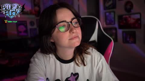 Blue online show from December 18, 1:59 am