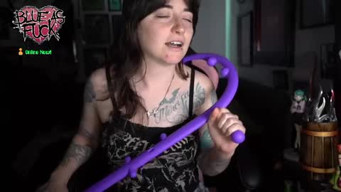 Blue online show from May 6, 3:12 am