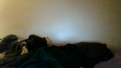 bluedemoneyes1986 online show from March 3, 2:36 am