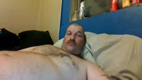 bluedemoneyes1986 online show from March 10, 2:50 am