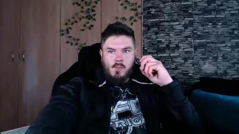 blueeyeboy0 online show from July 16, 7:55 am