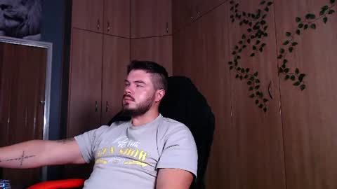 blueeyeboy0 online show from June 23, 8:22 am