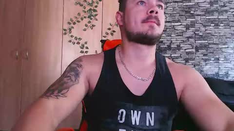 blueeyeboy0 online show from September 26, 6:54 am