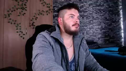 blueeyeboy0 online show from July 10, 12:43 pm