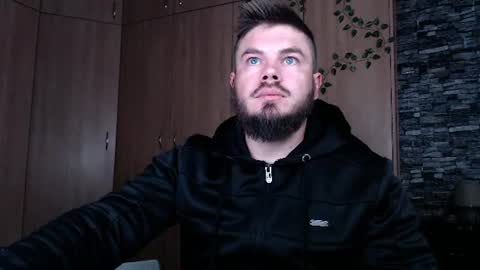 blueeyeboy0 online show from August 4, 8:21 am