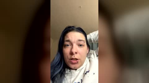 blueeyedbeauty92 online show from December 4, 4:23 am