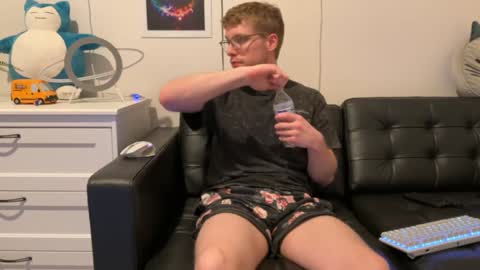 blueeyedtallguy online show from January 9, 4:52 am