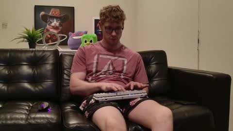 blueeyedtallguy online show from October 2, 1:37 am