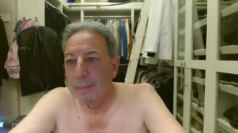 blueisles online show from February 11, 9:03 pm