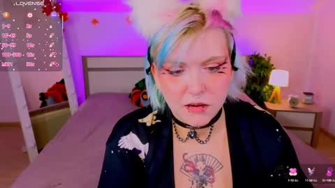 Hi my name is Lunaray online show from October 10, 9:48 am