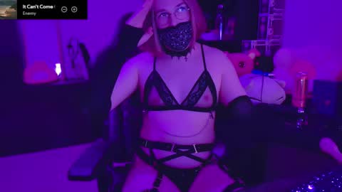 Blue online show from January 8, 1:33 am