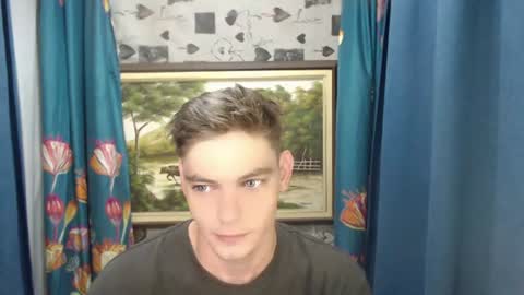 blueeyedboyisasia online show from June 17, 4:28 am