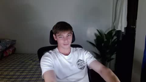 blueeyedboyisasia online show from July 24, 2:47 pm
