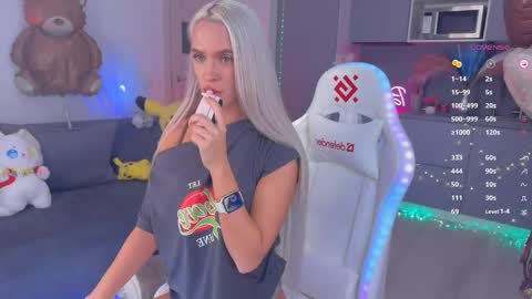 Mikki chan online show from February 20, 8:28 am