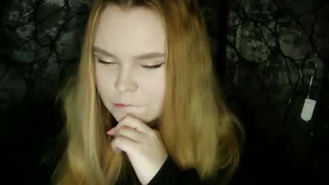 blushing_star online show from December 15, 4:36 pm