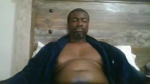 Snapshot of bluuthunder1914 chatting on February 4, 3:33 am bluuthunder1914 online show from February 4, 3:33 am