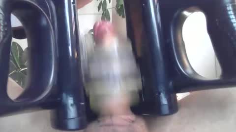 Bobby123 online show from November 10, 5:38 pm