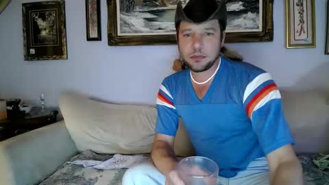 Bobby and Sadie online show from February 20, 8:05 am