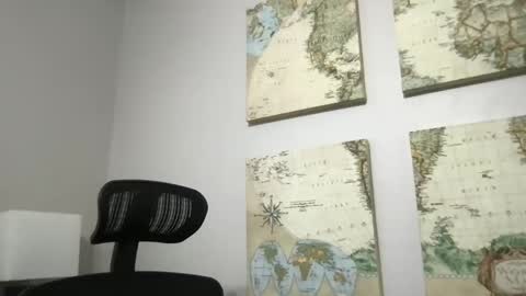 bobbylightfoot3 online show from February 14, 10:14 pm