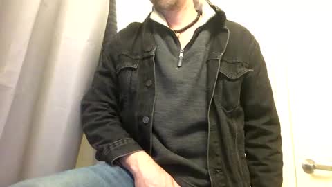 bobbymac9911 online show from December 28, 9:52 am