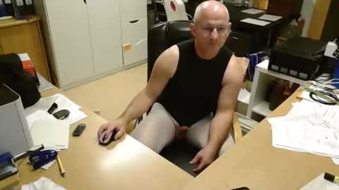 bodymen1 online show from September 29, 10:42 pm