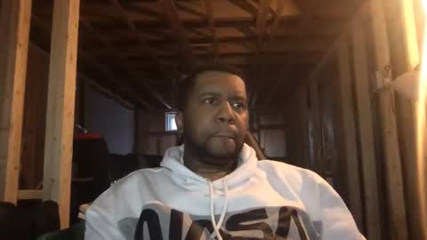 Bogarcon234 online show from February 9, 7:49 pm