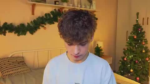 ALEXPVT IS OPEN online show from December 22, 1:40 pm