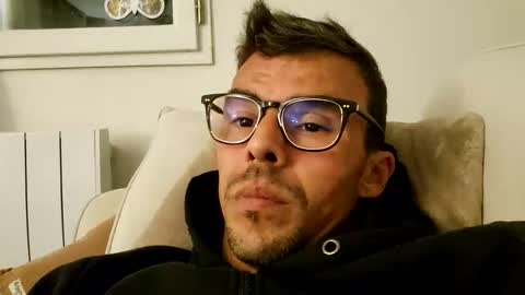 bomale89 online show from November 3, 8:10 pm