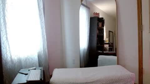 BombshellBaeby online show from April 8, 11:08 pm