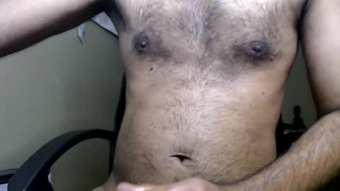 Snapshot of bond007pt2 chatting on January 6, 1:30 pm bond007pt2 online show from January 6, 1:30 pm