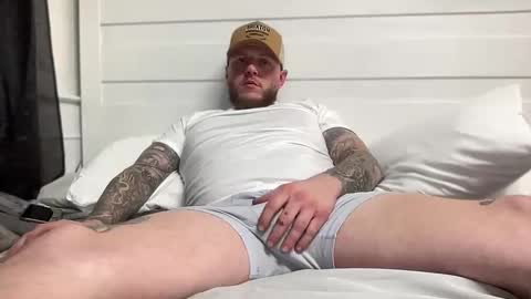 boner4you1994 online show from February 15, 7:10 am