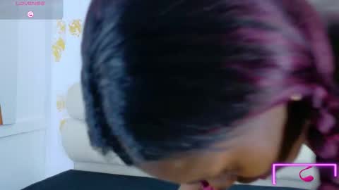 bonieklent online show from November 10, 3:42 am