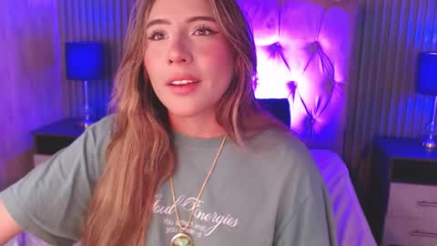 bonnali_lune online show from March 14, 6:28 am