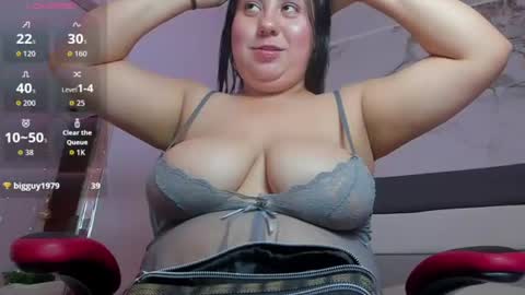 BONNIE  online show from June 11, 12:32 am