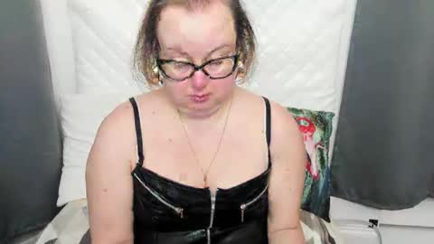 Bonnie online show from February 17, 8:57 am