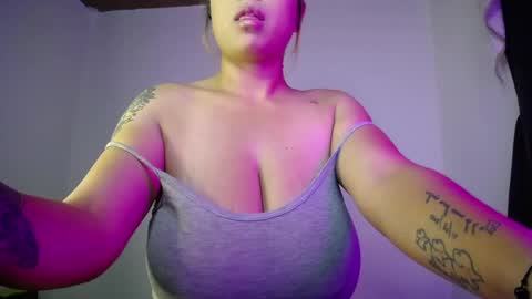 KIM     online show from October 3, 3:59 am