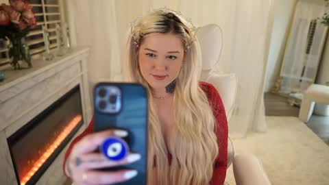 Miley online show from February 11, 2:03 am