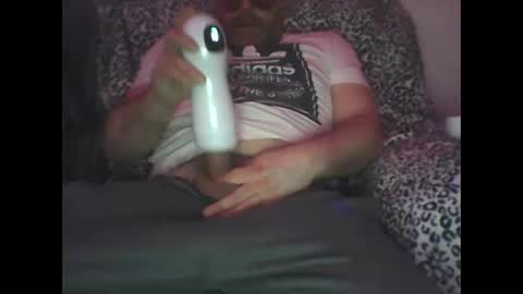 Snapshot of boooooooooooo23 chatting on January 4, 6:19 pm boooooooooooo23 online show from January 4, 6:19 pm