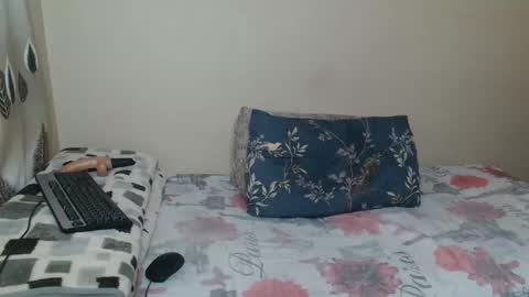 bootydarkebony_ online show from June 9, 10:04 am