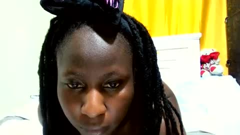 bootyliciouske online show from June 10, 7:46 pm