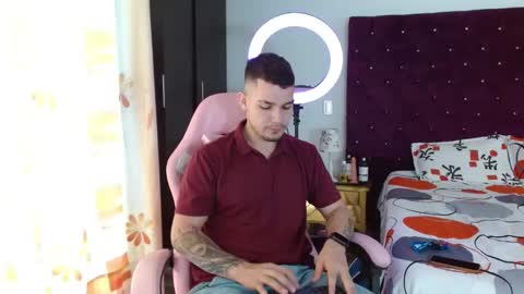 booyhott_ online show from October 30, 7:03 pm