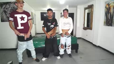 THOMAS AND DAMIAND online show from October 27, 6:52 pm