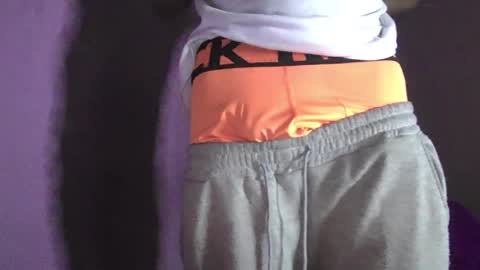 boss_playa98 online show from April 2, 2:52 am