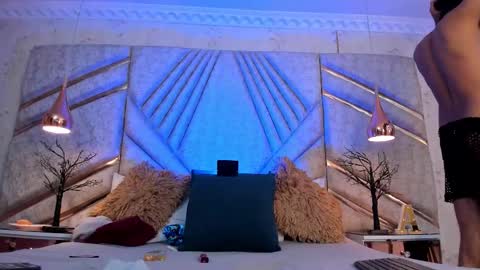 Boss online show from December 5, 5:28 am