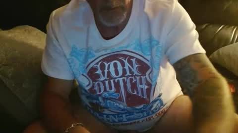 bostonguy1969 online show from September 23, 2:05 am