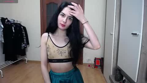 Helen  online show from October 28, 3:24 pm