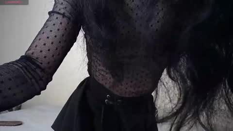 Helen  online show from November 1, 5:01 pm